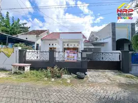 Rumah 3 kamar lokasi strategis depan Polres Banyuwangi