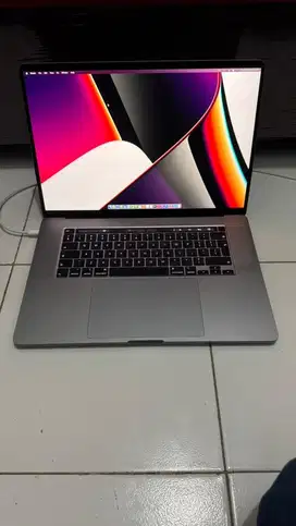 MACBOOK PRO 16 INCH 2019 i7 16/512 DUAL VGA