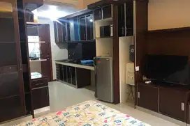 Disewakan apartemen studio royal mediterania garden