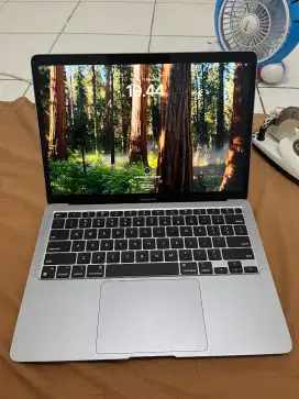 Makbook M1 2020