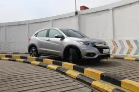 [TDP 10JT] Honda HRV 1.5 E CVT facelift 2021 SE