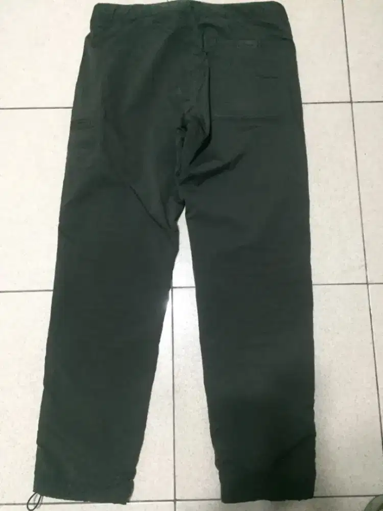 Celana original Uni qlo army