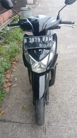 Honda beat tahun 2015