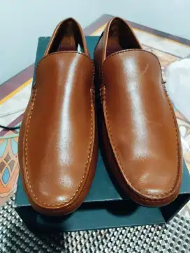 Sepatu Moccasin Obermain 41