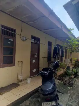 DIJUAL Kontrakan 3 pintu. Lokasi CAKEP!