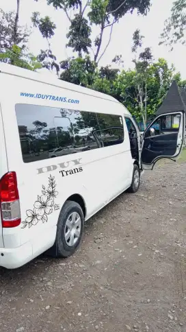 Rental mobil dan wisata