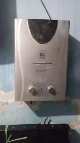 Water heater gas