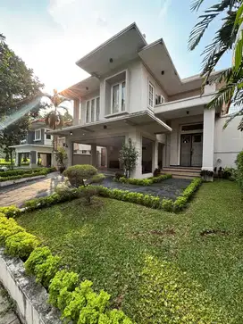 Disewakan Rumah Cluster Taman Menteng Lippo Cikarang