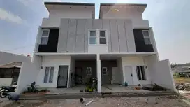 RUMAH 2 LANTAI HARGA DIBAWAH 1 M DI JAKARTA BARAT