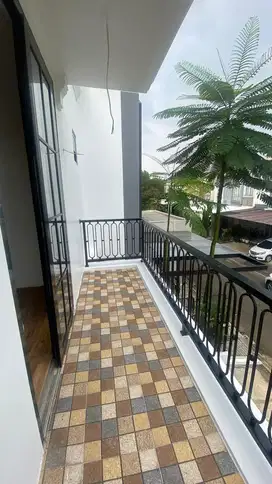 RUMAH CAKEP AMERICAN CLASSIC 3 LANTAI OPSIONAL 4/5/6 KAMAR TIDUR