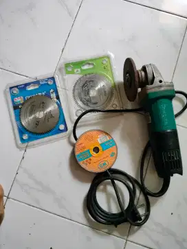 Gerinda Makita 9553B 600 W dan Hand Bor Listrik Makita 6412 450 W