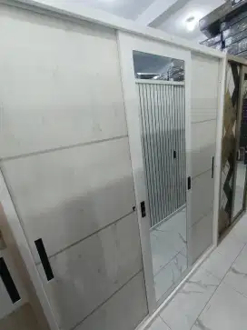 Lemari Besi pintu 3 DP 0 Bisa cicilan syarat cukup KTP aja!!