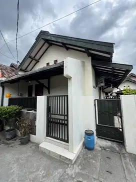 Disewakan Rumah 2 KT 1 KM Ketandan Banguntapan