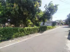 Tanah Pekarangan SHM luas 354m Colomadu lokasi Bagus Strategis