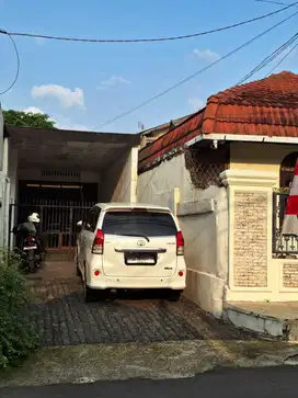 Rumah Luas & Strategis di Cililitan Cocok untuk Kantor atau Usaha