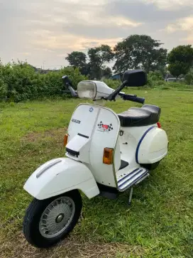Vespa Exclusive 2 Thn 93