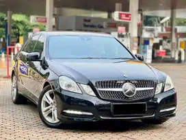 Mercedes Benz E250 Avantgarde Hitam Metalik 2011 No Genap TDP 12 Juta