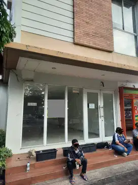 Disewakan Ruko 70m Strategis di U-Ville Bintaro depan UPJ, KD25013104