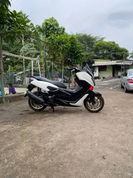 Yamaha nmax 155cc non abs bluecore fi Tahun 2017