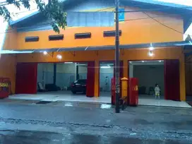 DIJUAL RUMAH USAHA BENGKEL CUCI MOBIL/SHOWROOM DI TENGGILIS SURABAYA