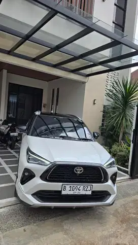YARIS CROSS GR HEV 2024 km rendah