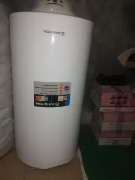 pemanas air ariston