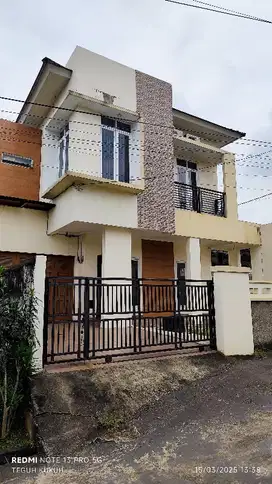 RUMAH MURAH, MEWAH, 2 lantai, SUDAH DISKON 50 PERSEN di kota PALEMBANG