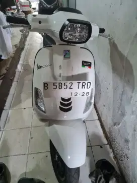 PIAGGIO VESPA S 125 IGET 2023 ( Pakaian Pribadi )