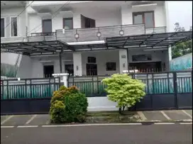 Rumah luas komplek Billymoon pondok kelapa