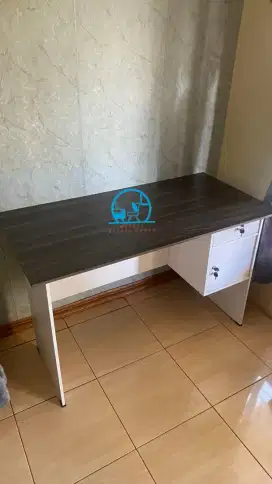 Meja kantor!! Siap antar