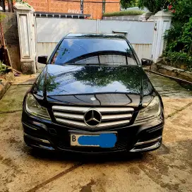 Mercedes Benz C200