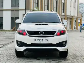 FORTUNER VNT TRD 2.5AT 2014, PUTIH KM 100rban