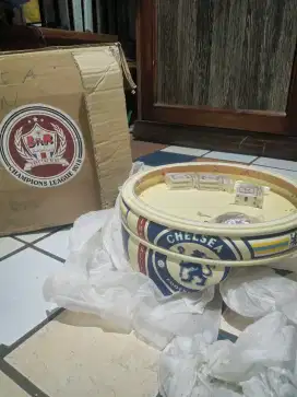 Tebok love bird champion Chelsea putih klem jepit