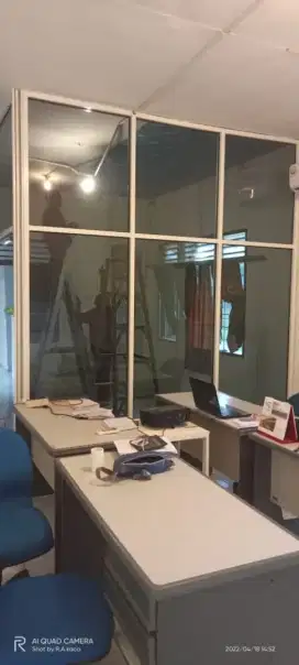 Pintu kaca toko