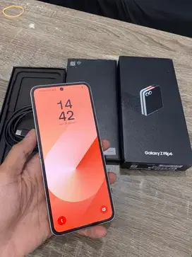 Samsung flip 6 12/256