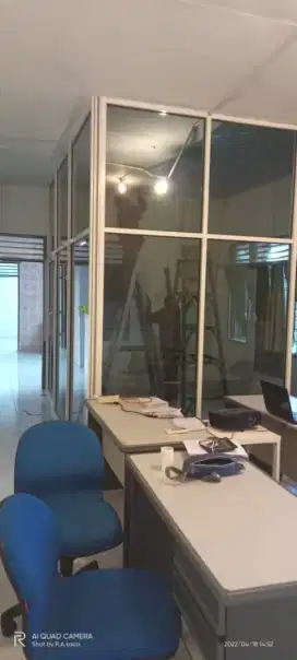 Pintu kaca toko
