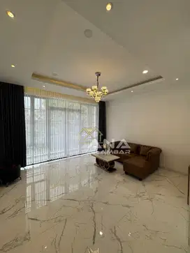 ANA RUMAH SEMIFURNISHED UK 5X15M KOMP KAVLING POLRI JELAMBAR kd