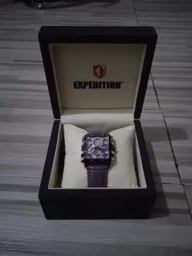 Expendetion ungu like new