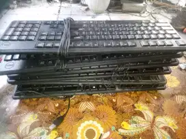 Keyboard merk Dell kondisi normal