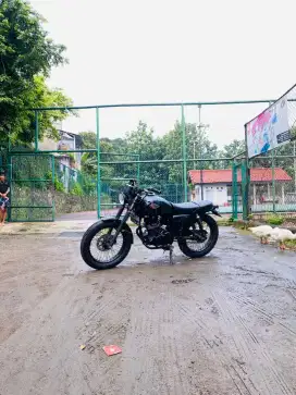Kawasaki W 175cc Japstyle Tahun 2022