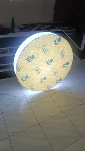 Pylon costum nyala