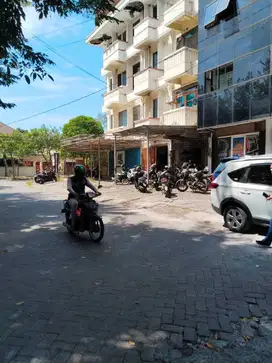 Dijual Ruko Murah Tiga Lantai di Darmo Permai Timur Surabaya