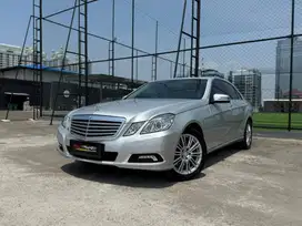 Mercy E300 Elegance W212 A/T 2010 Abu-abu,KM 12 RB Antik