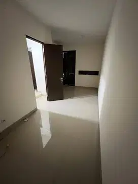 DISEWAKAN RUMAH PANTAI MENTARI - KOSONGAN