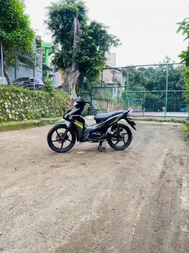Honda Blade 125cc pgm_fi Tahun 2017