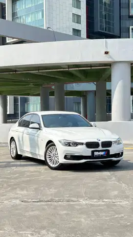 DP 15jt BMW 320i Luxury 2018