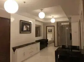 Disewakan apartemen royal mediterania garden 3br Penthouse. TERMURAH