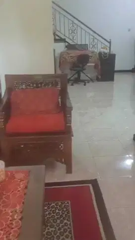 Dijual Rumah 2 Lantai Ada Warung Berlokasi Strategis di Cibodas Bogor