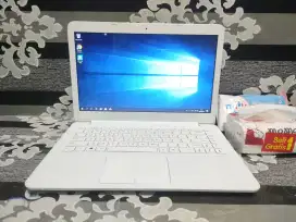 Jual cepet Laptop Asus X402Y
Amd E2-7015 (2CPU)  ± SSD 120GB ± 4GB