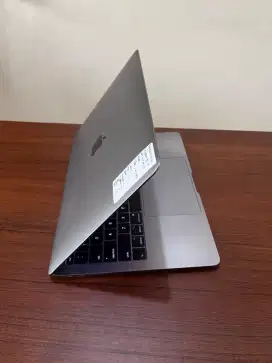 MACBOOK PRO 2017 13-INCH CORE I7 16/256 SPACE GREY NORMAL